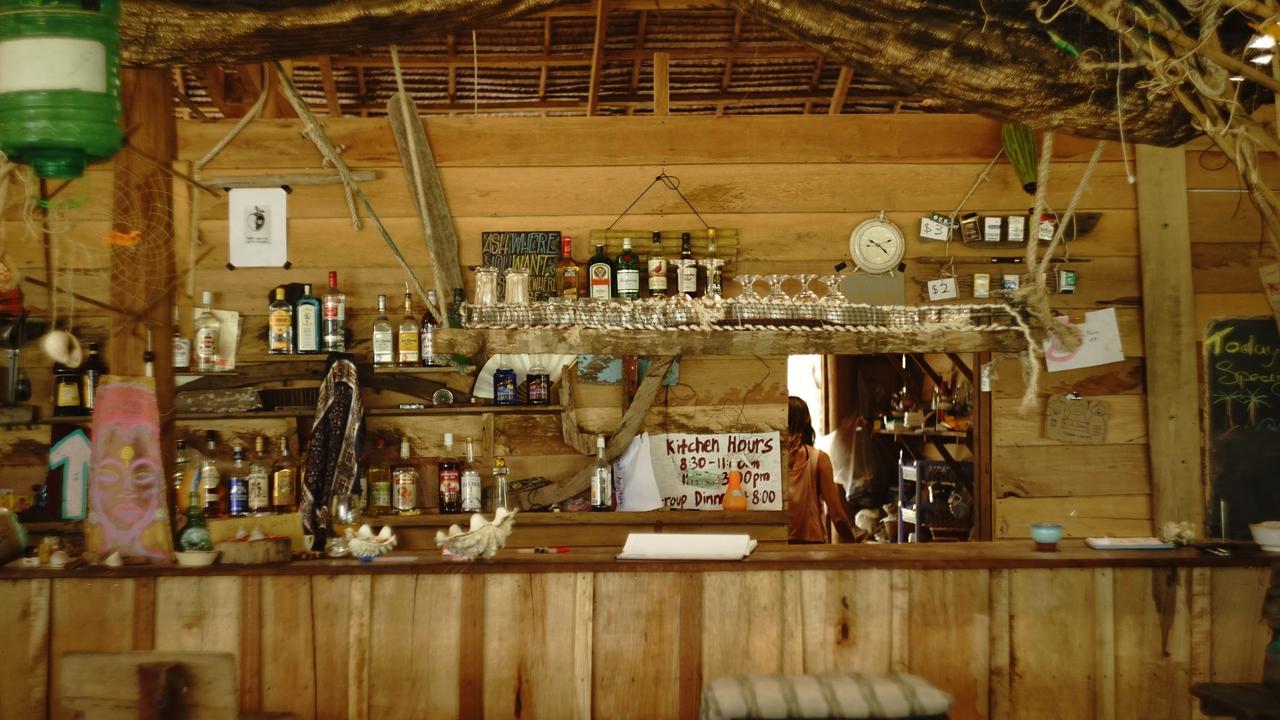 Driftwood Hostel And Bungalows Ko Rong Sanloem Eksteriør bilde
